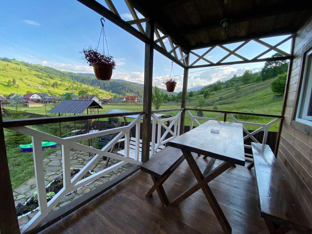 Hotel "Файна Хата" Synevyrsʼka Polyana Exterior foto