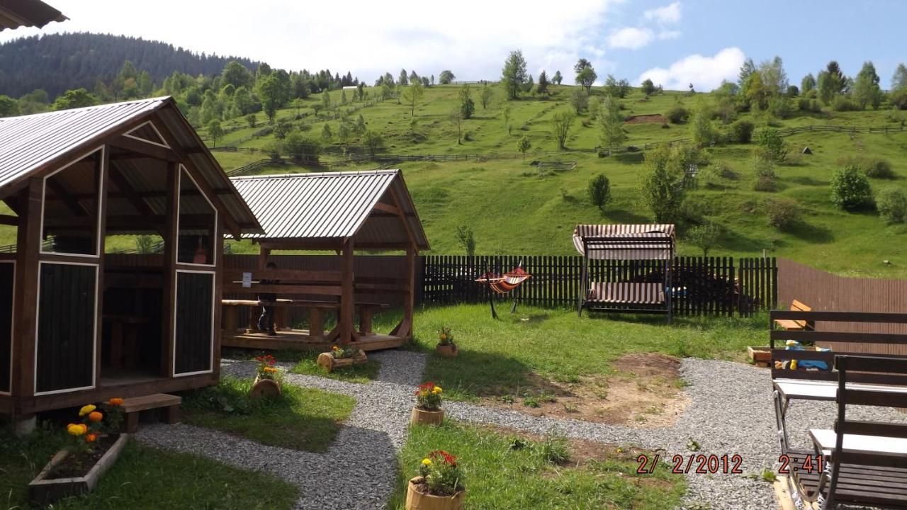 Hotel "Файна Хата" Synevyrsʼka Polyana Exterior foto
